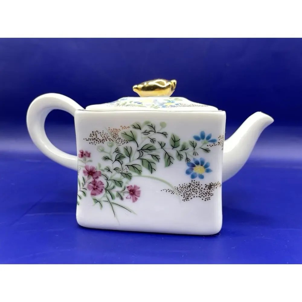 Franklin Mint Kyoto Fine Porcelain Teapot With Gold Trim & Floral Design